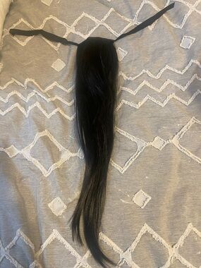 Sleek Black Tie-On Ponytail Extension for Women